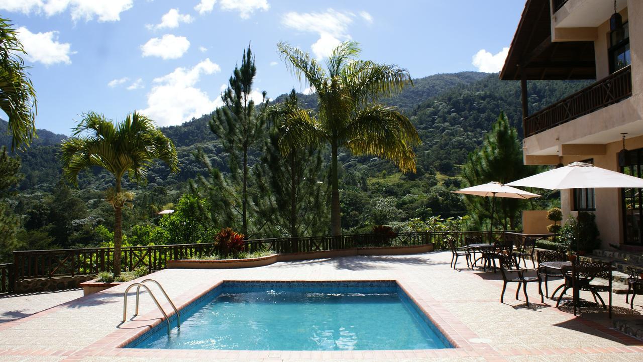 Hotel Rancho La Aurora Jarabacoa Exterior photo