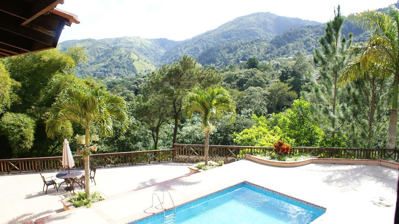 Hotel Rancho La Aurora Jarabacoa Exterior photo